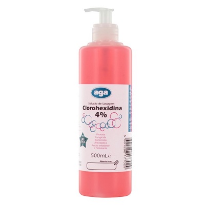 Frasco rosa com doseador branco de clorohexidina 4%, 500 ml, marca aga.