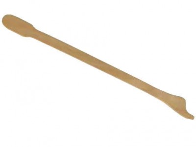 Espátula de madeira castanho claro com pontas distintas