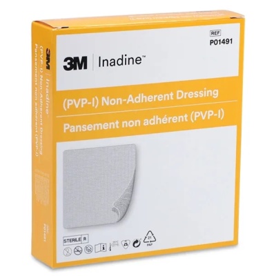 Embalagem de penso não aderente 3M Inadine amarela e branca
