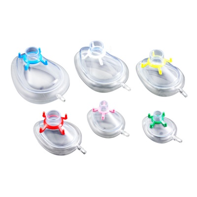 Máscaras anestésicas transparentes com válvulas coloridas em diferentes tamanhos