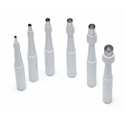 Pontas de escova de dentes elétrica branca em diferentes tamanhos e formas