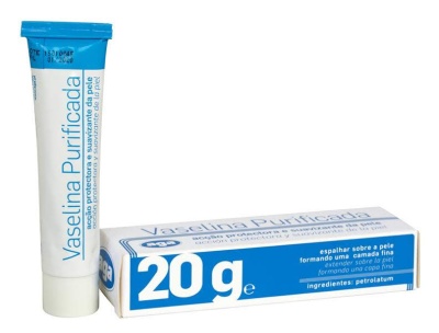 tubo e caixa de Vaselina Purificada azul e branco