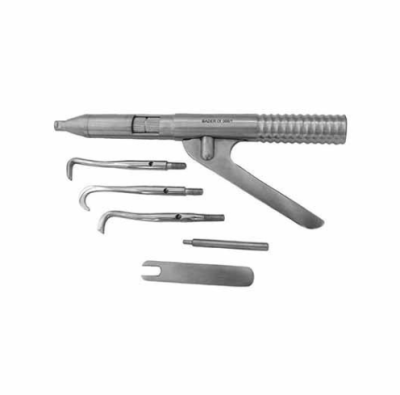 Conjunto de ferramentas metálicas com várias pontas e espátula de fundo branco