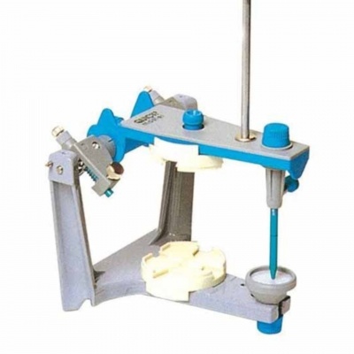 Dispositivo de laboratório azul e cinza com suporte para tubos