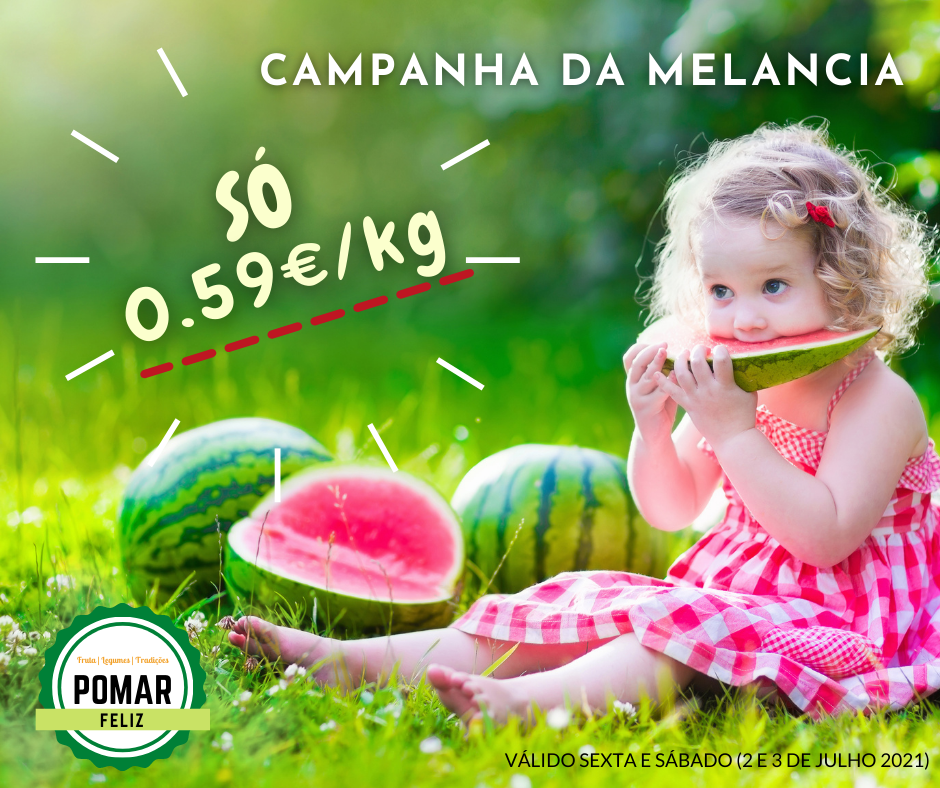 Campanha de melancia com criança a comer fatia de melancia sentada na relva