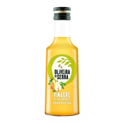 Garrafa de vinagre de pera Oliveira da Serra com rótulo verde e branco