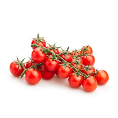 Ramo de tomates-cereja vermelhos frescos com caules verdes