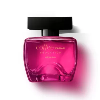 Frasco de perfume rosa translúcido com tampa preta e texto dourado