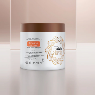 Frasco branco com tampa castanha de creme para pentear match.