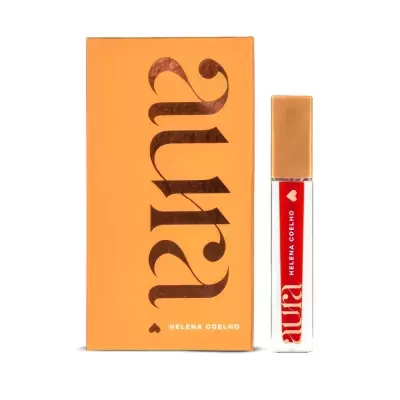 Caixa laranja com texto dorado Aura e aplicador de gloss labial vermelho Aura Helena Coelho