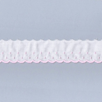 Bordado 2 | Branco e Rosa Bebé