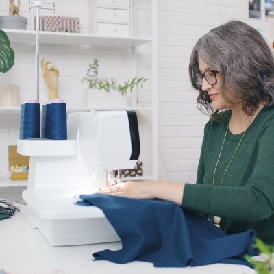 BERNINA | L 890 - Corte e Cose e Recobrimento