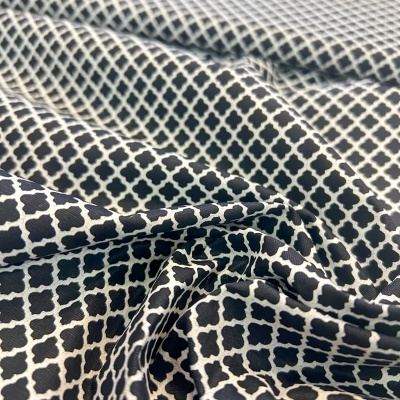 FABRICART | Mini Vitral - Preto