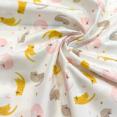 Tecido Poppy | Dreamy Cats - Branco