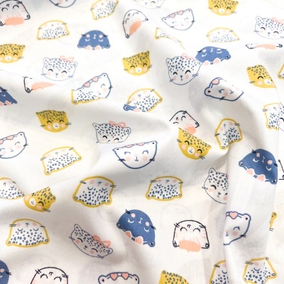 Tecido Poppy | Chic Cats - Branco