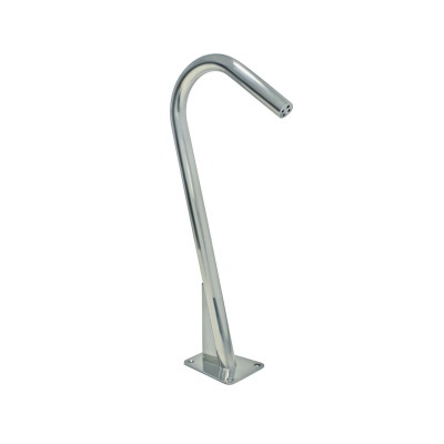 Tubo metálico curvado prateado com base quadrada