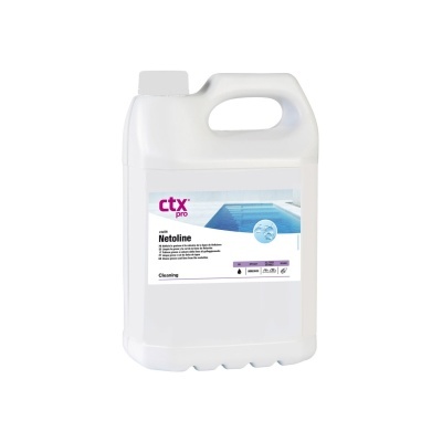 Frasco plástico branco para produto de limpeza com etiqueta da piscina e texto ctx pro Netoline