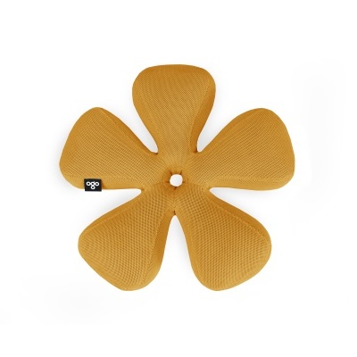 Coxim amarelo em forma de flor com cinco pétalas tecido de malha