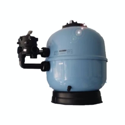 Filtro de piscina azul claro com válvula preta