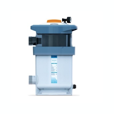 Filtro de água branco e cinzento com manómetro preto e etiqueta NanoFiber 200