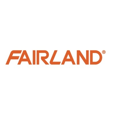 Logotipo da marca FAIRLAND em letras maiúsculas laranja