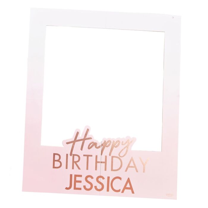 Moldura fotográfica rosa com texto dourado 'Happy BIRTHDAY JESSICA'