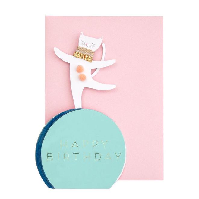 Cartão de aniversário azul claro com gato branco tridimensional e texto HAPPY BIRTHDAY