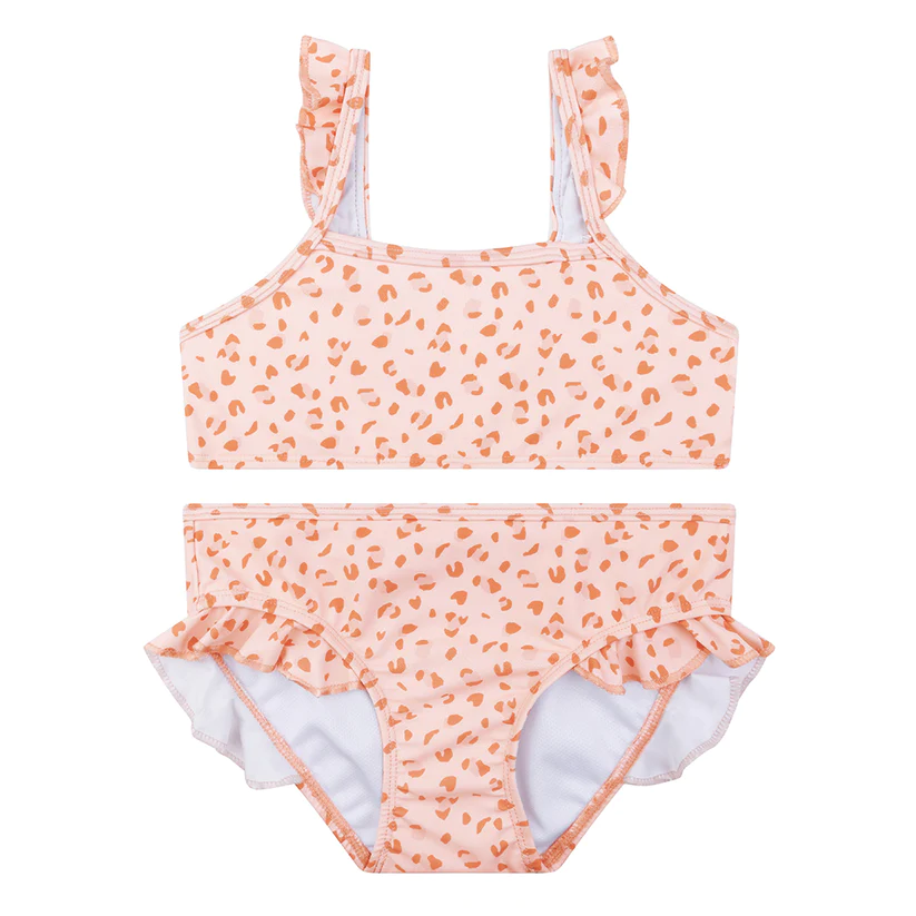 Bikini infantil rosa com manchas castanhas e folhos nas alças e laterais da cueca