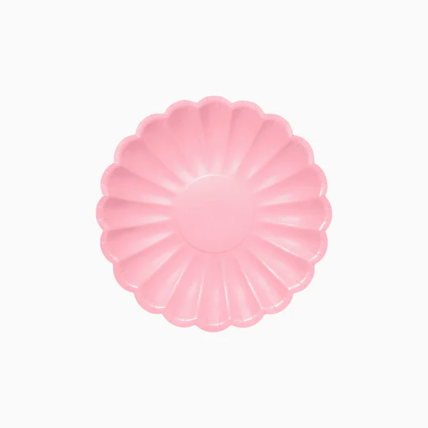 Prato rosa de plástico em formato de flor