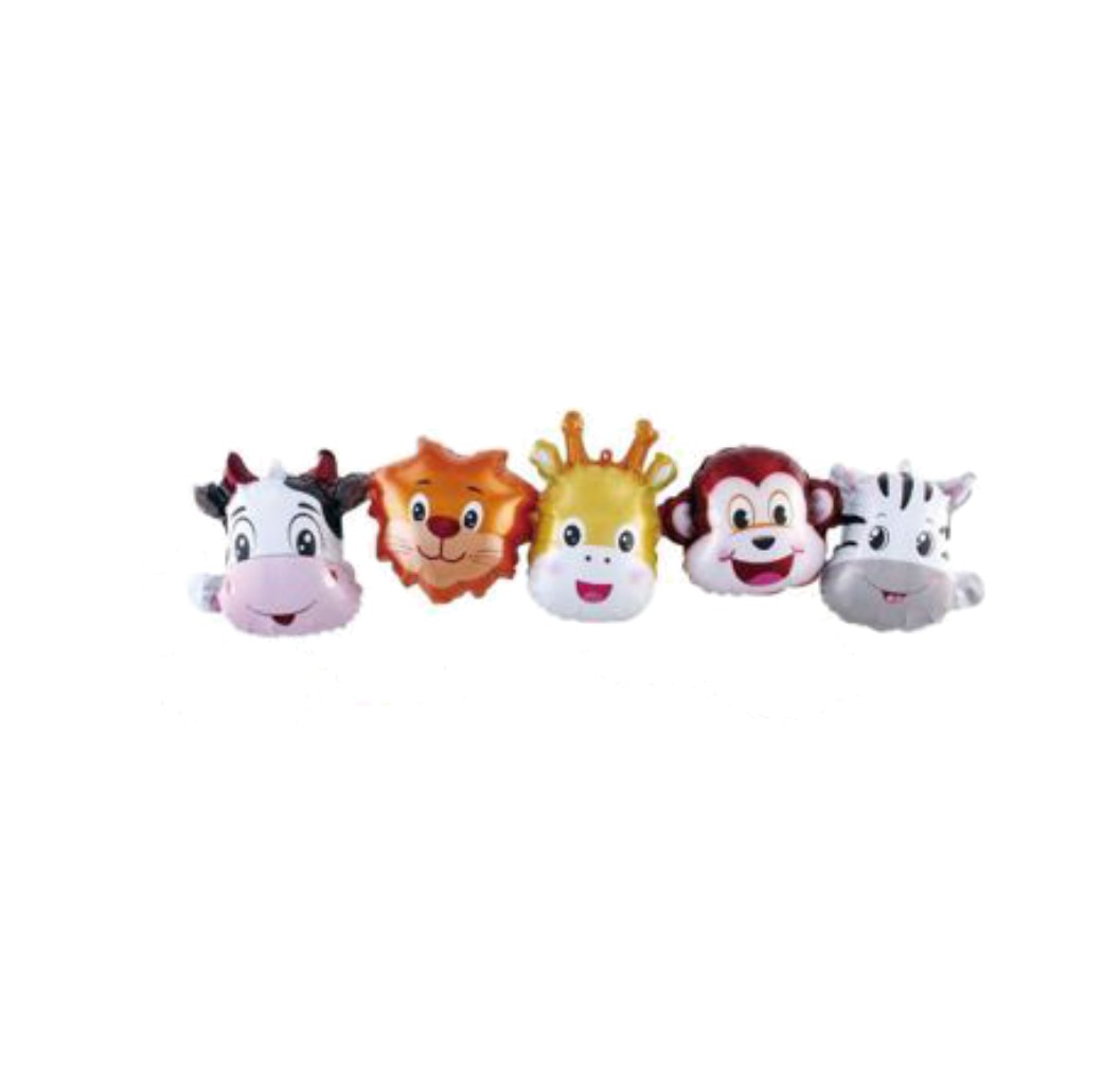 Brinquedos de pelúcia de animais coloridos em fundo branco