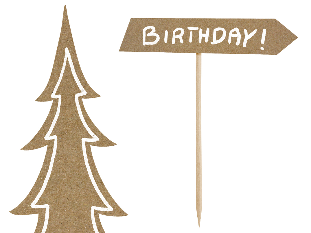 Toppers para bolos em cartolina castanha, árvore e seta com cima 'BIRTHDAY!'