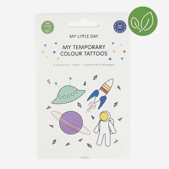 Pacote de tatuagens temporárias espaciais com desenhos coloridos em fundo branco