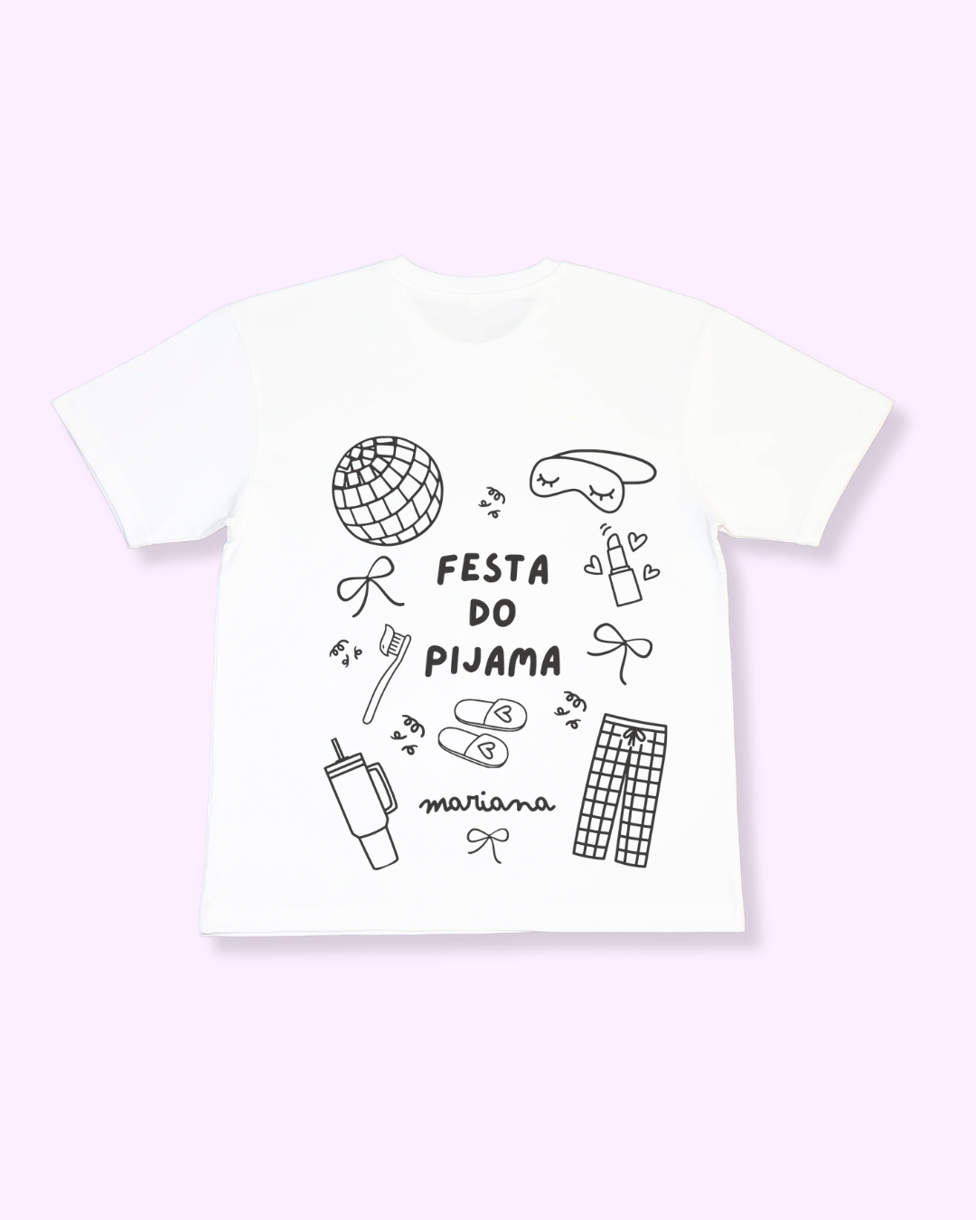 T-shirt branca com desenhos a preto e texto FESTA DO PIJAMA