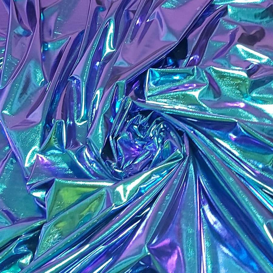 Tecido brilhante azul roxo verde-metalizado com vincos