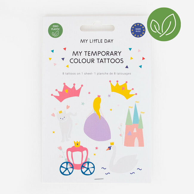 Embalagem de tatuagens temporárias coloridas com desenhos de princesa, carruagem e castelo