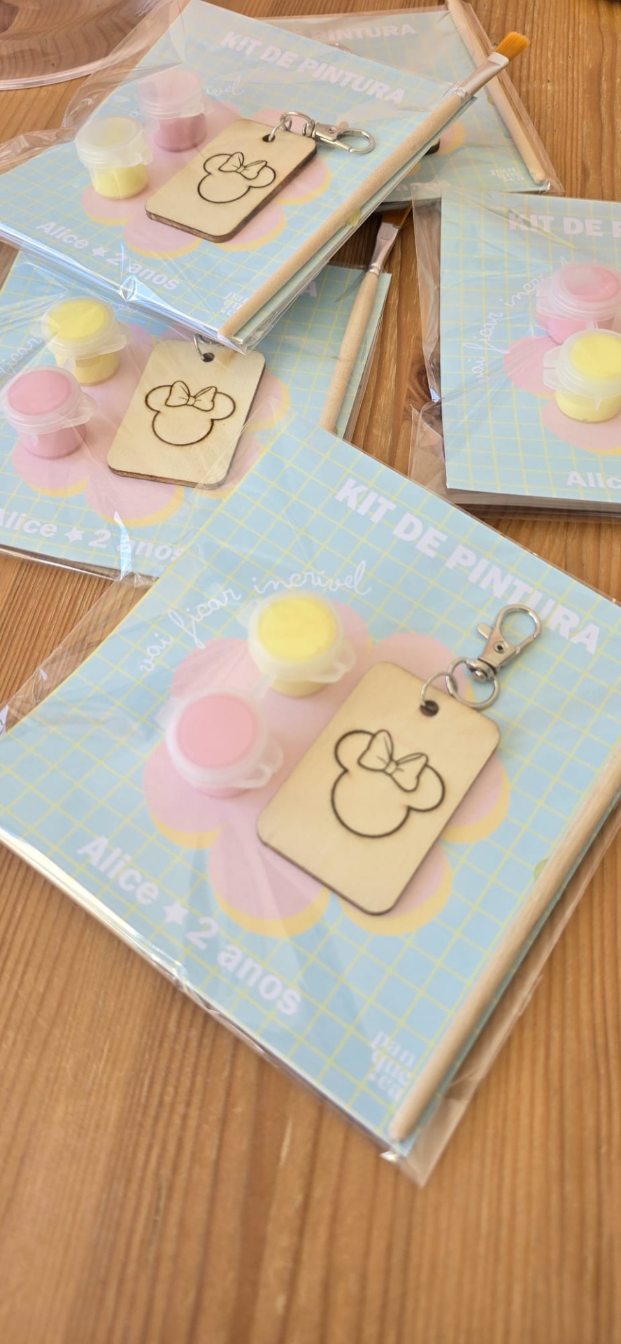 Kits de pintura para criança com pincéis, tintas e etiqueta de madeira decorativa