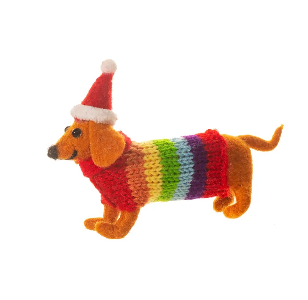 Peluche de cão com camisola colorida e chapéu de Natal