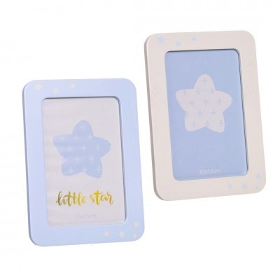 Dois porta-retratos em tons azul e branco com estrelas e frase 'little star'