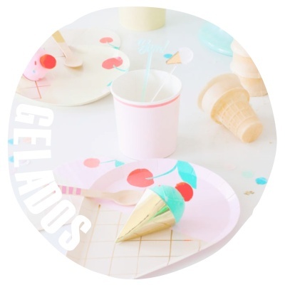 Artigos para festa com tema de gelados e cerejas em cores pastel e dourado