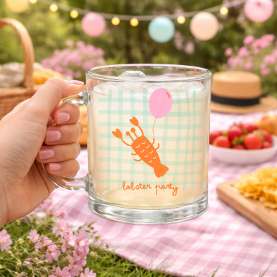 Caneca de vidro com estampa de lagosta e texto lobster party