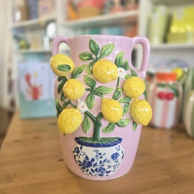 Jarra decorativa rosa com limões 3D e vase floral azul e branco