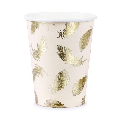 Copo branco de papel com penas douradas estampadas