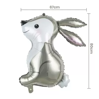 Balão metálico prateado em forma de coelho com olhos pretos