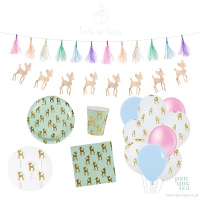 Conjunto de festa com decoração e artigos com tema de veados dourados em cores pastel