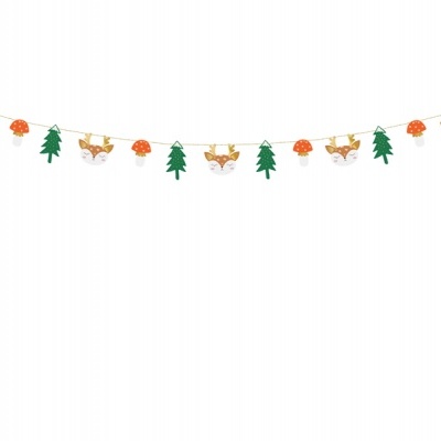 Cordão decorativo com raposas, cogumelos e abetos em fundo branco