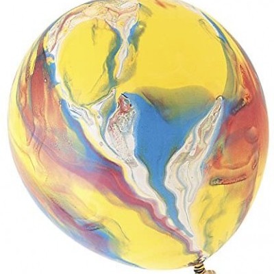 Balão colorido de látex com padrão marmoreado e fecho metálico