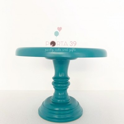 Suporte de bolo verde água em madeira com base redonda e haste torneada