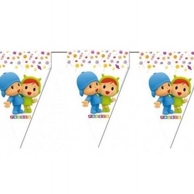 Bandeirolas de papel decorativas com personagens infantis e flores coloridas.