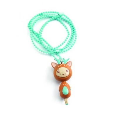 Colar com pendente de veado em contas verdes