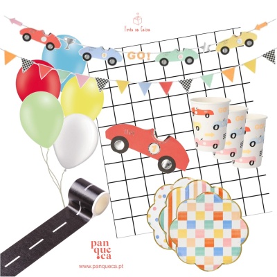 Conjunto festivo infantil com balões, copos decorados, bandeirolas, fita adesiva de estrada e pratos quadriculados.